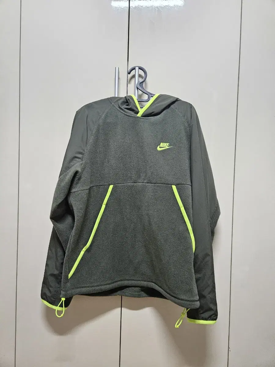 Nike Fleece Khaki Hoodie Authentic (Brand New) Unisex