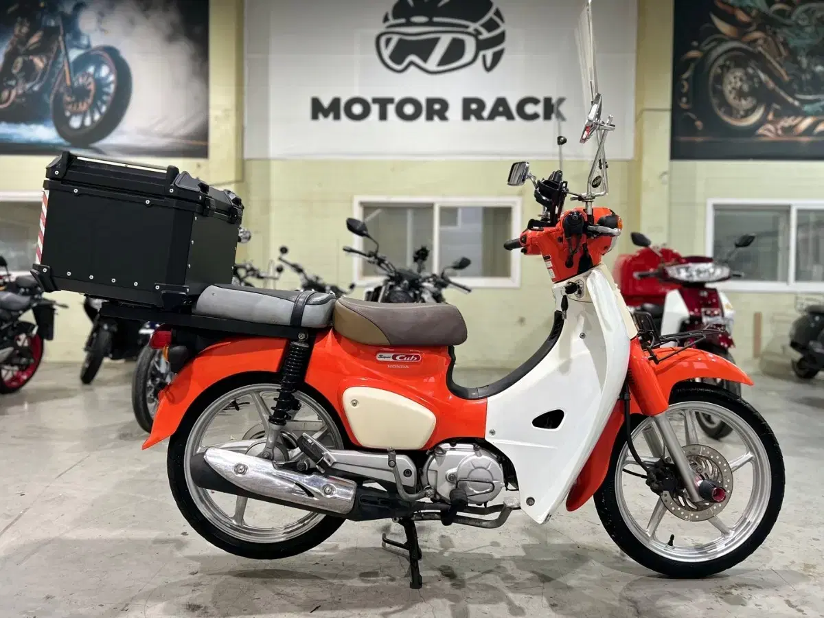 혼다 슈퍼커브110cc 2020년 1만KM 오렌지컬러차량