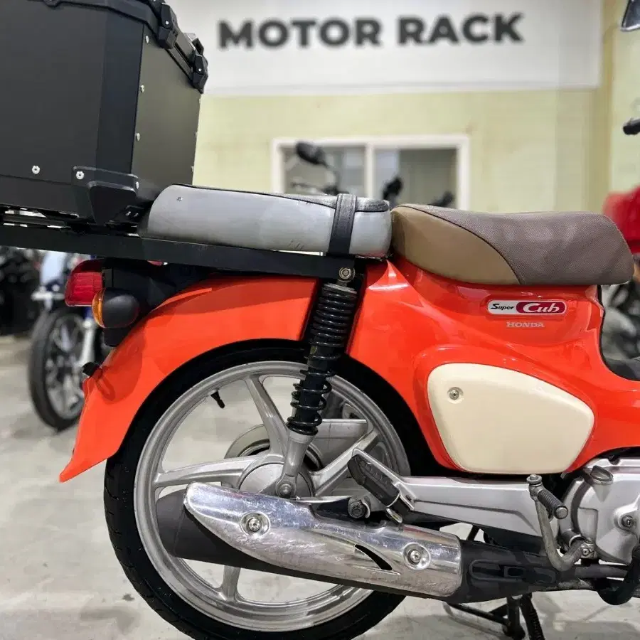 혼다 슈퍼커브110cc 2020년 1만KM 오렌지컬러차량