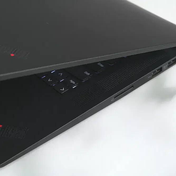 레노버 워크스테이션 Thinkpad P1 GEN4/i7-11800H