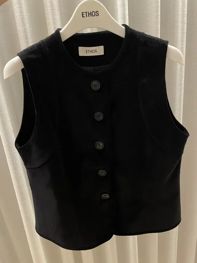 에토스 VELVET STITCH VEST