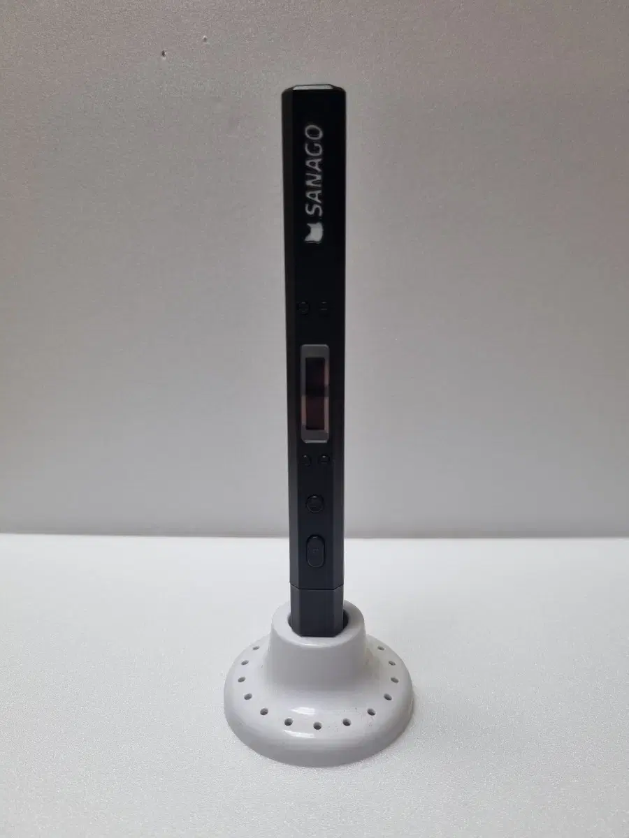 Sana and NEW 3D Printing Pen (available for sale now)