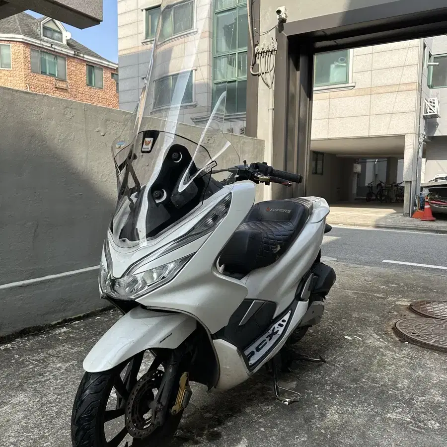 혼다 Pcx 125cc 19년식 깔끔한 상태 저렴하게 판매합니다