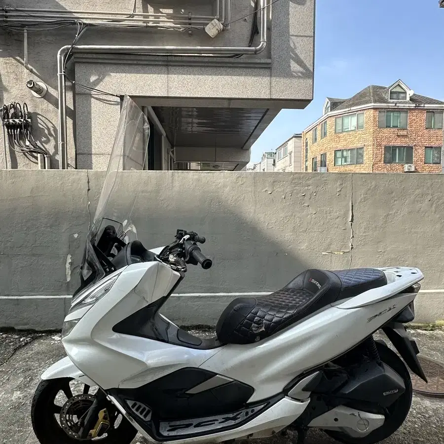 혼다 Pcx 125cc 19년식 깔끔한 상태 저렴하게 판매합니다