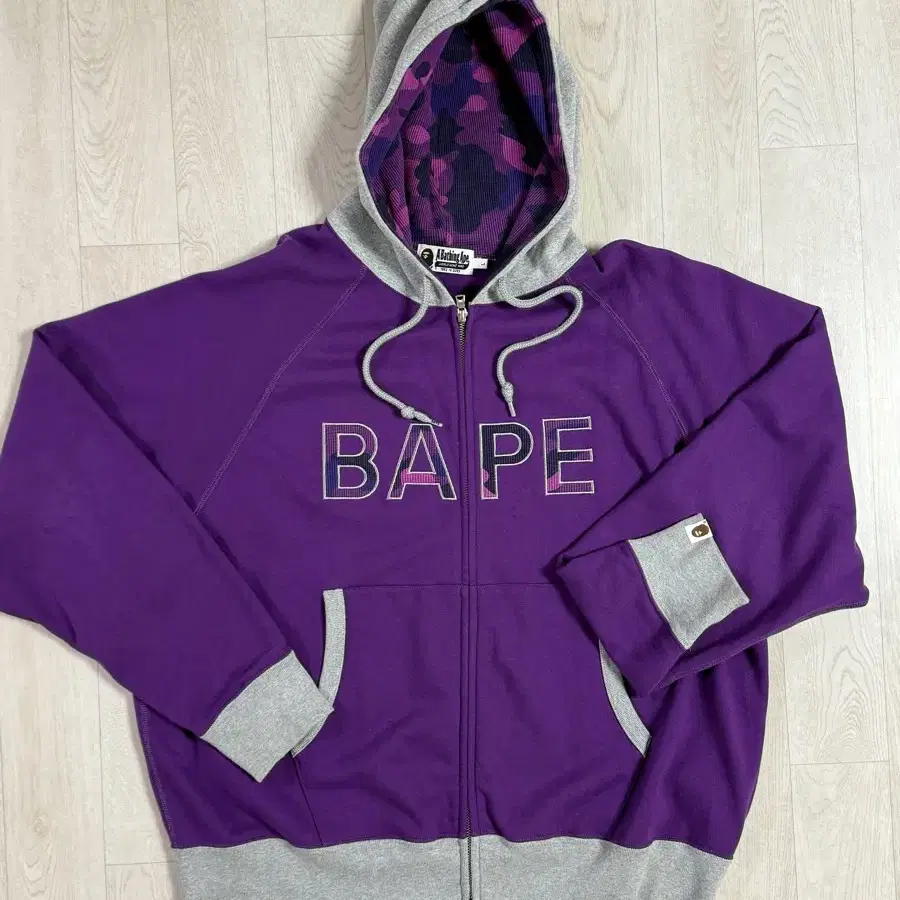 BAPE(베이프) 뉴진스 해린 착용 후드집업 L Purple