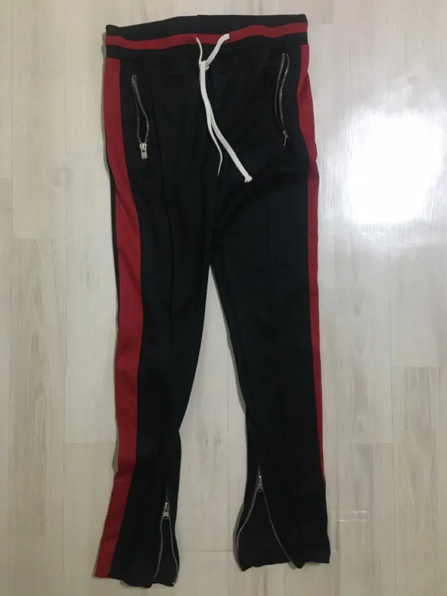 Mnml track pants sell ( white L , red m)