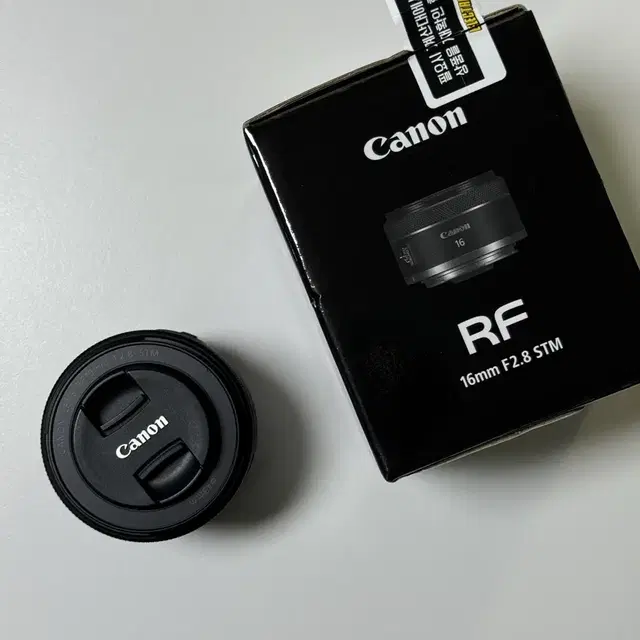 캐논 rf 16mm f2.8 stm 단렌즈 S급 풀박스 판매합니다