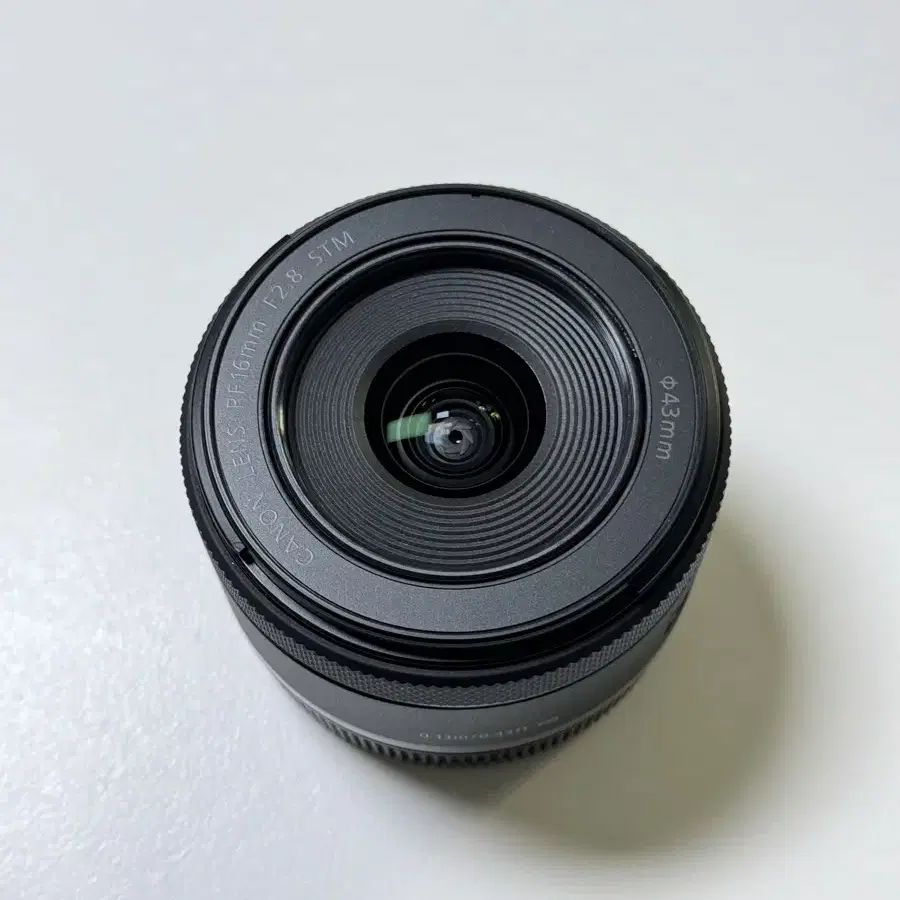 캐논 rf 16mm f2.8 stm 단렌즈 S급 풀박스 판매합니다