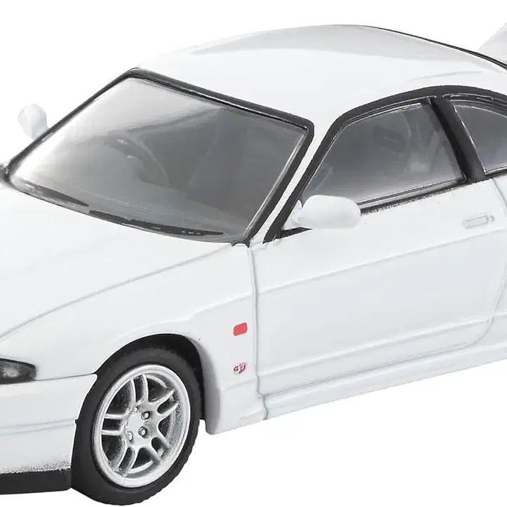 1:64 토미카 리미티드 빈티지 네오 닛산 스카이라인 GT-R (R33)