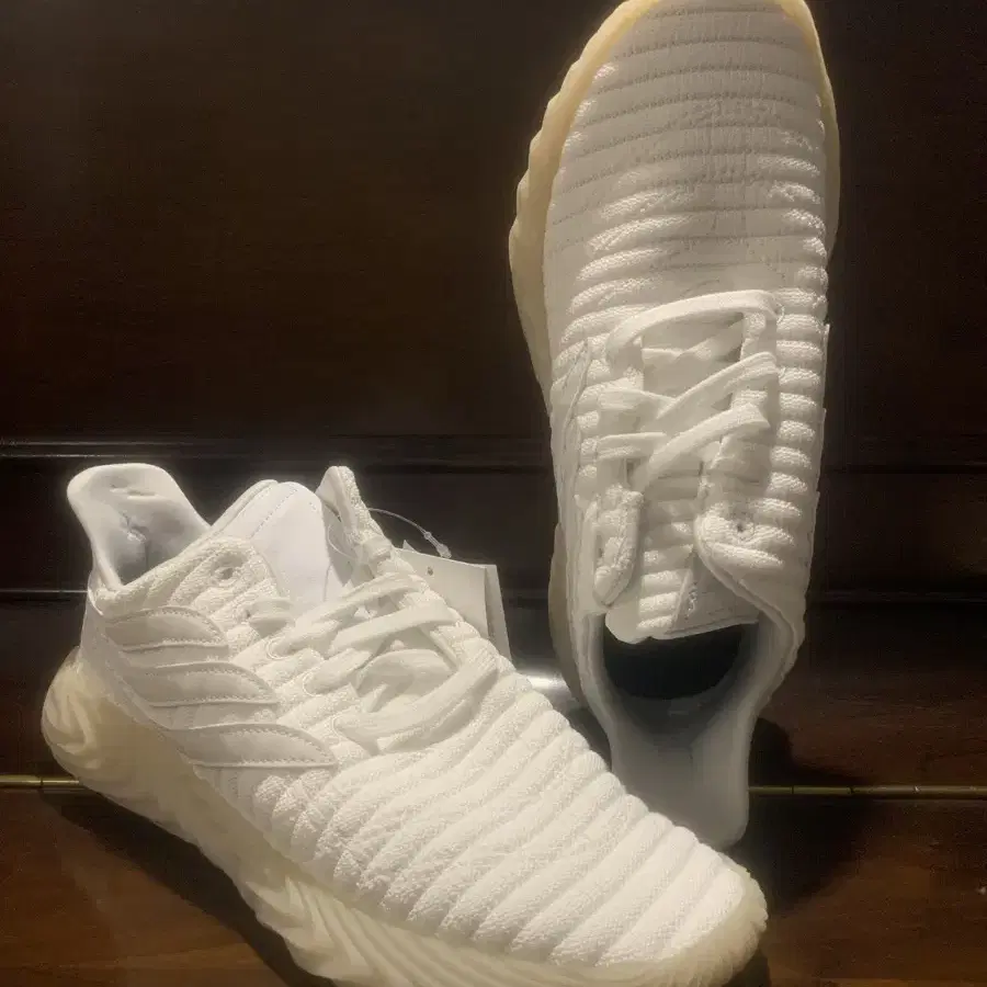 아디다스 Adidas  소바코브 SOBAKOV  흰색 WHITE 270