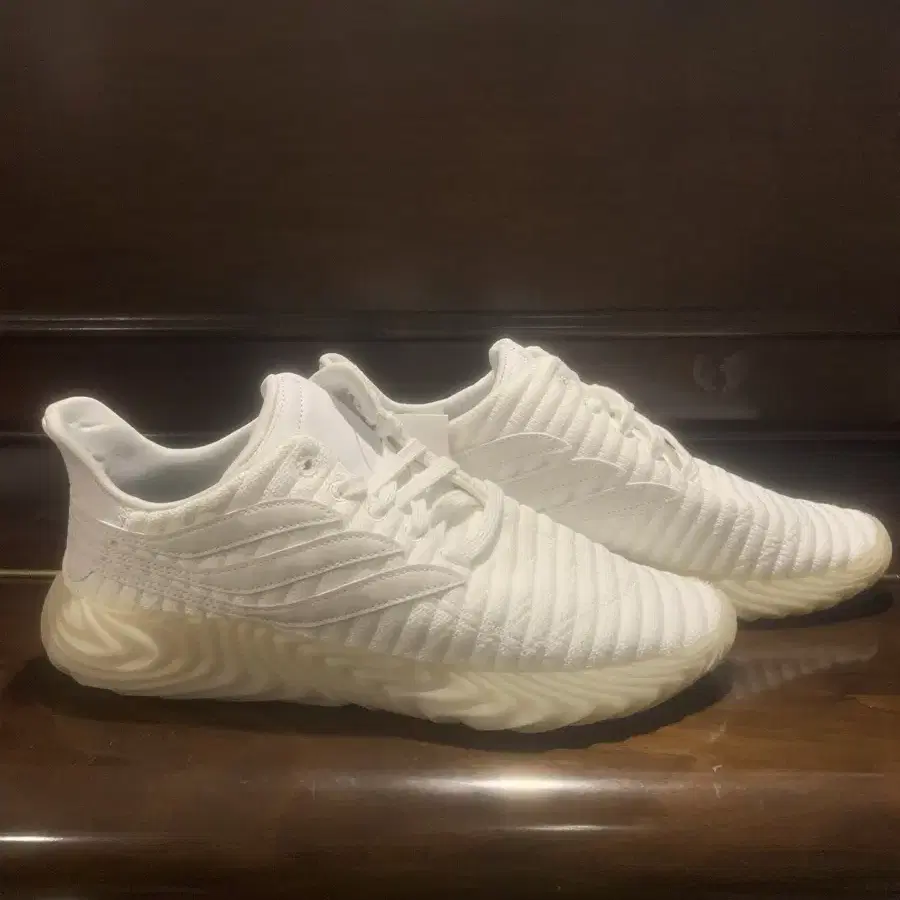 아디다스 Adidas  소바코브 SOBAKOV  흰색 WHITE 270