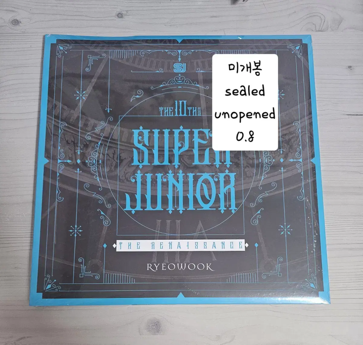 Unsealed) super junior 10th edition renaissance ryeowook version sealed I sell it.