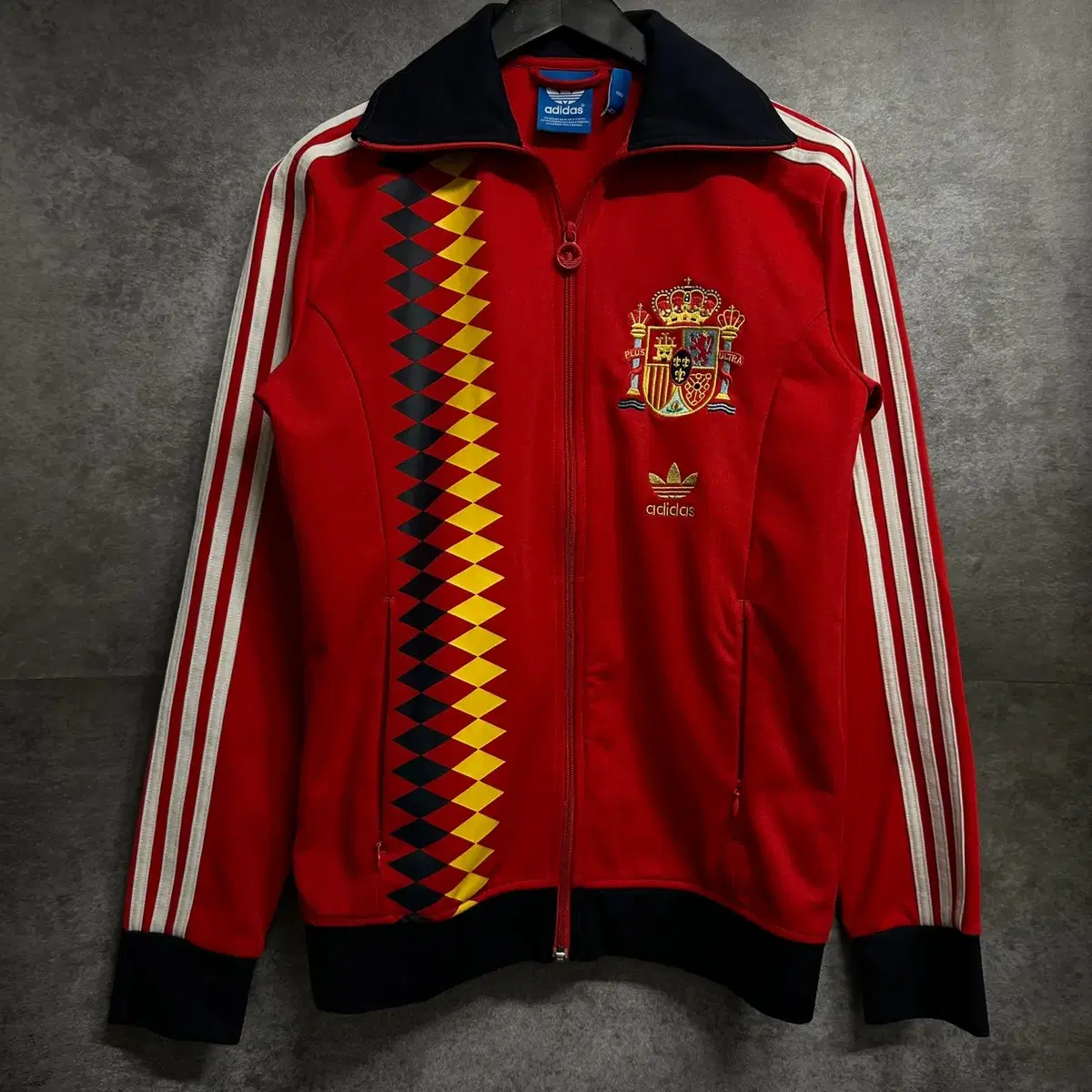 [100] Adidas Spain National Team Tracktop Jersey