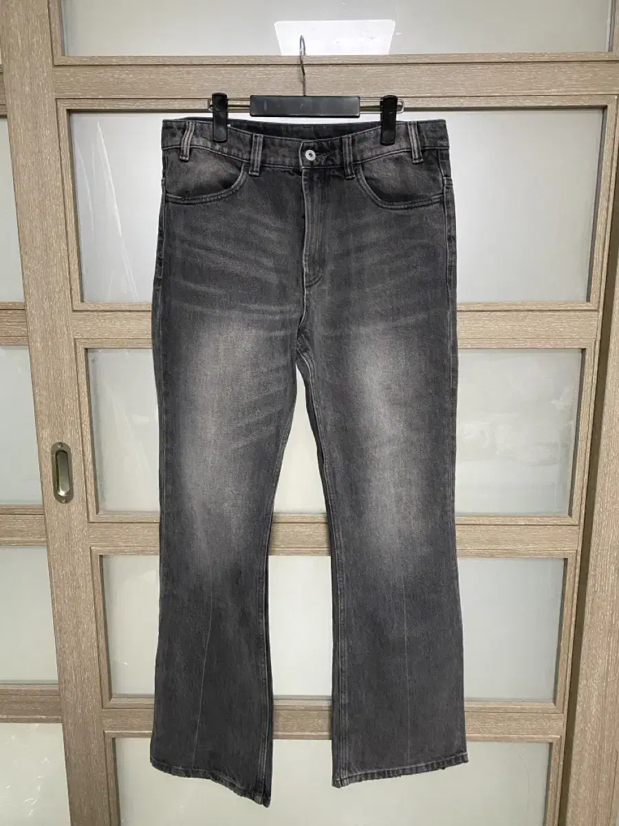 [34] Flared Fit Bootcut Denim Pants Gray Black