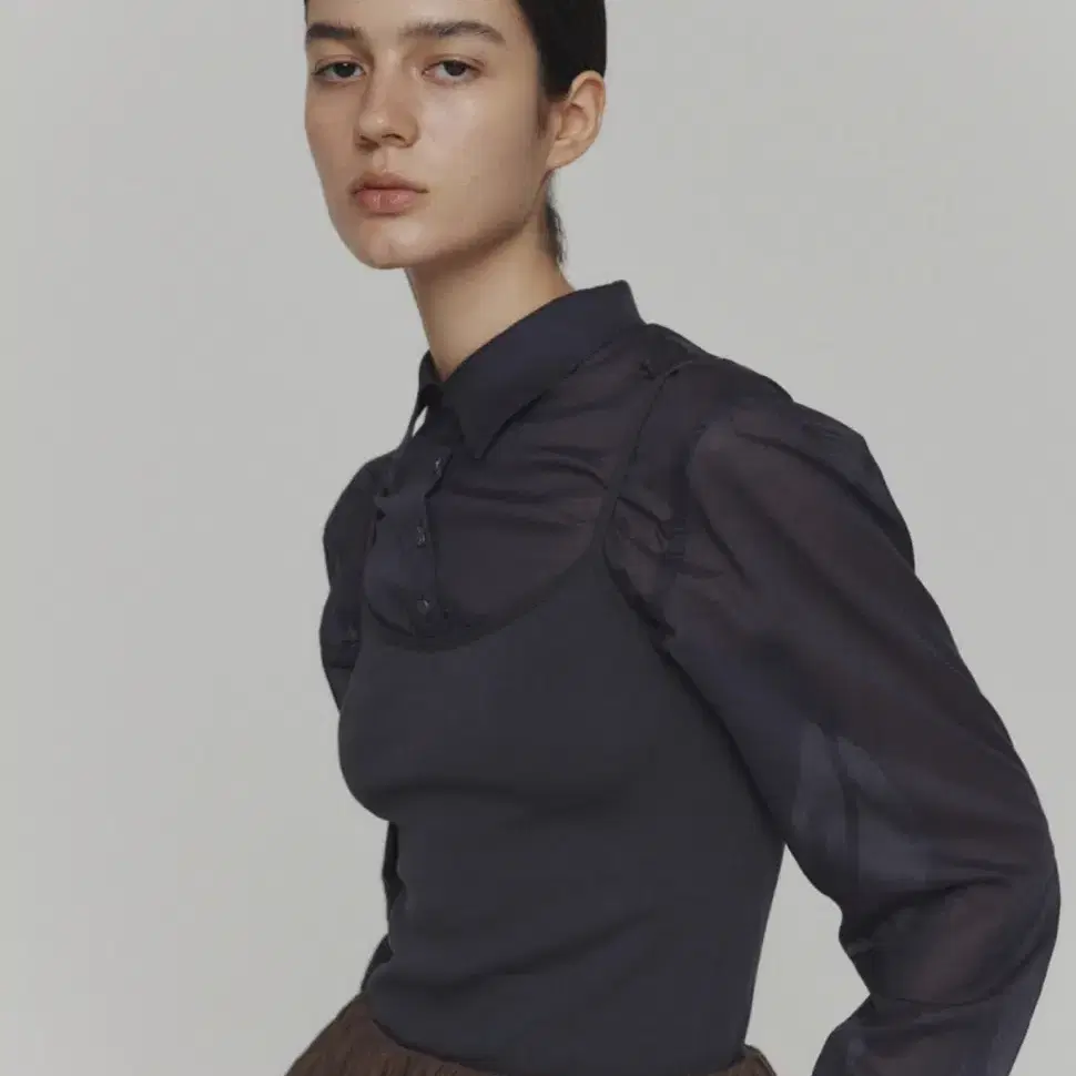 아모멘토 sheer standard fit shirts