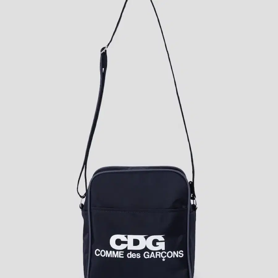 꼼데가르송 CDGCDGCDG 숄더백 (Small) - Navy