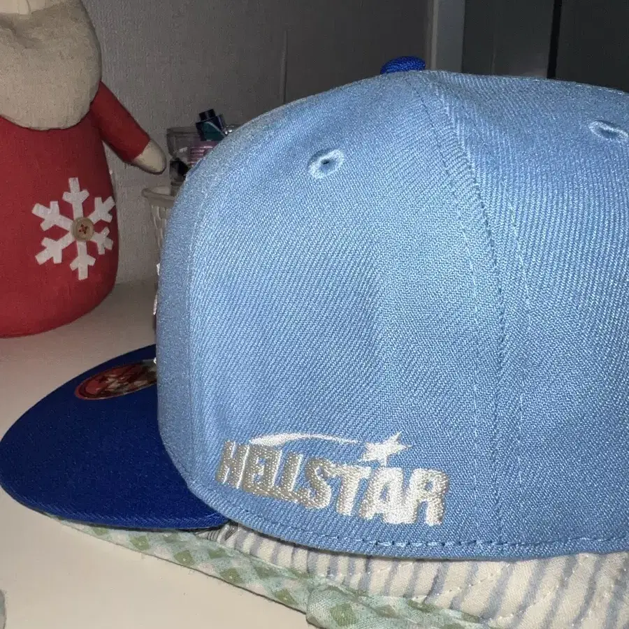 hellstar fitted cap (baby blue)