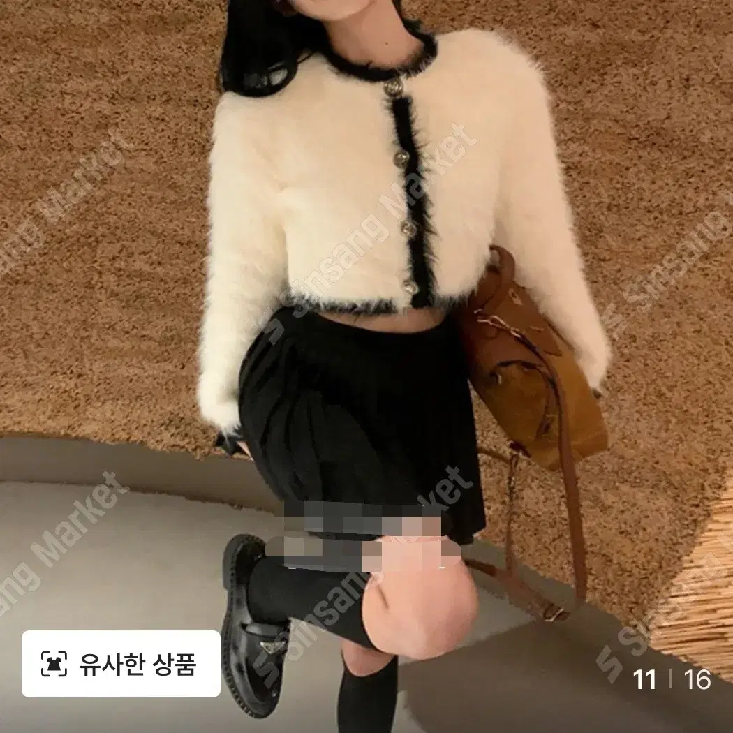 *할인* 배색 쥬얼 버튼 크롭 퍼 가디건