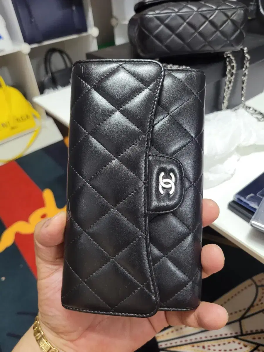 Chanel long wallet 80 Louis Vuitton long wallet 60 half priceDoanDam