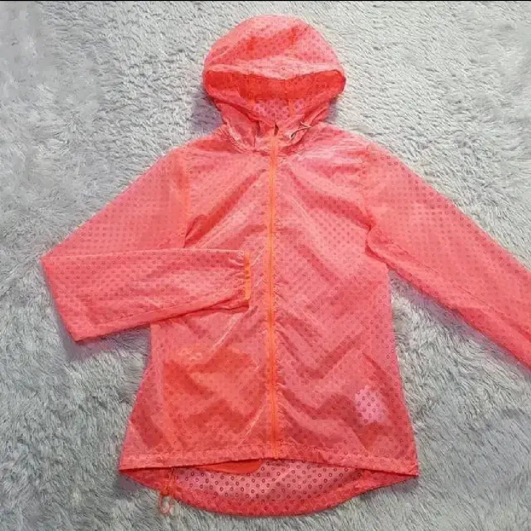 Women 85) Nike Running Lightweight Windbreaker