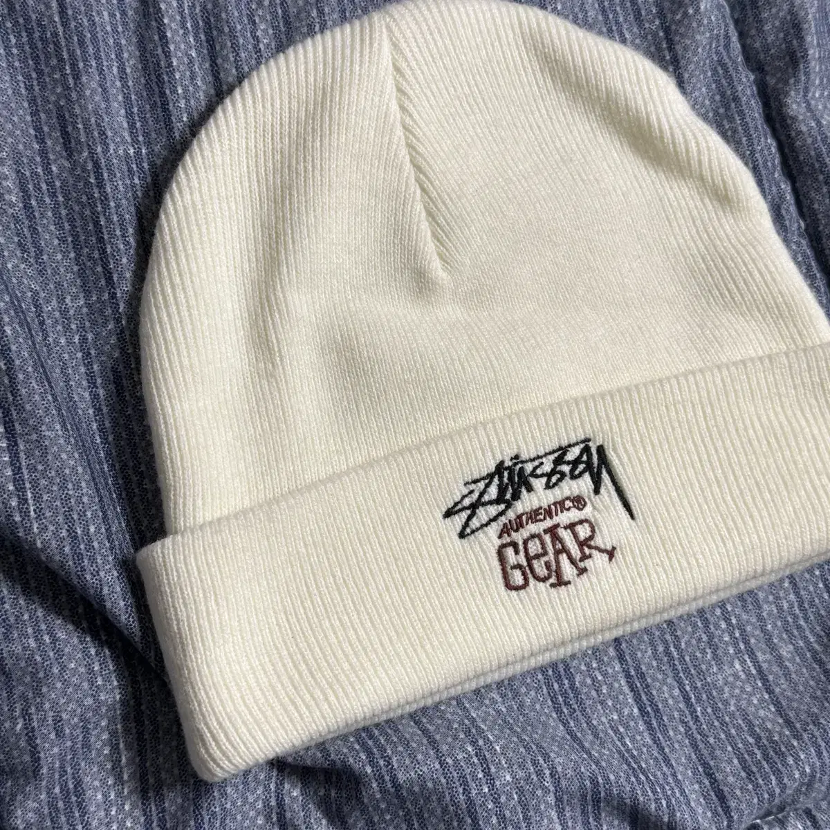 (OS) Stussy 스투시 기어 로고 비니 화이트