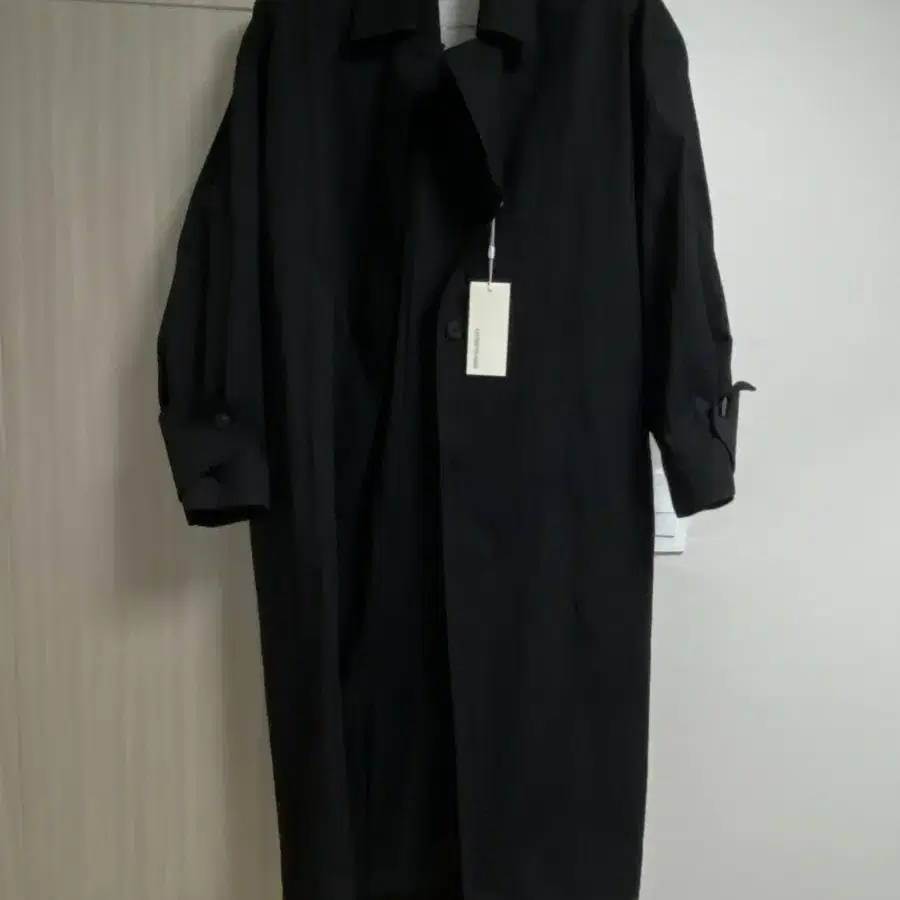 le917 PANELED COTTON TRENCH COAT [BLACK]