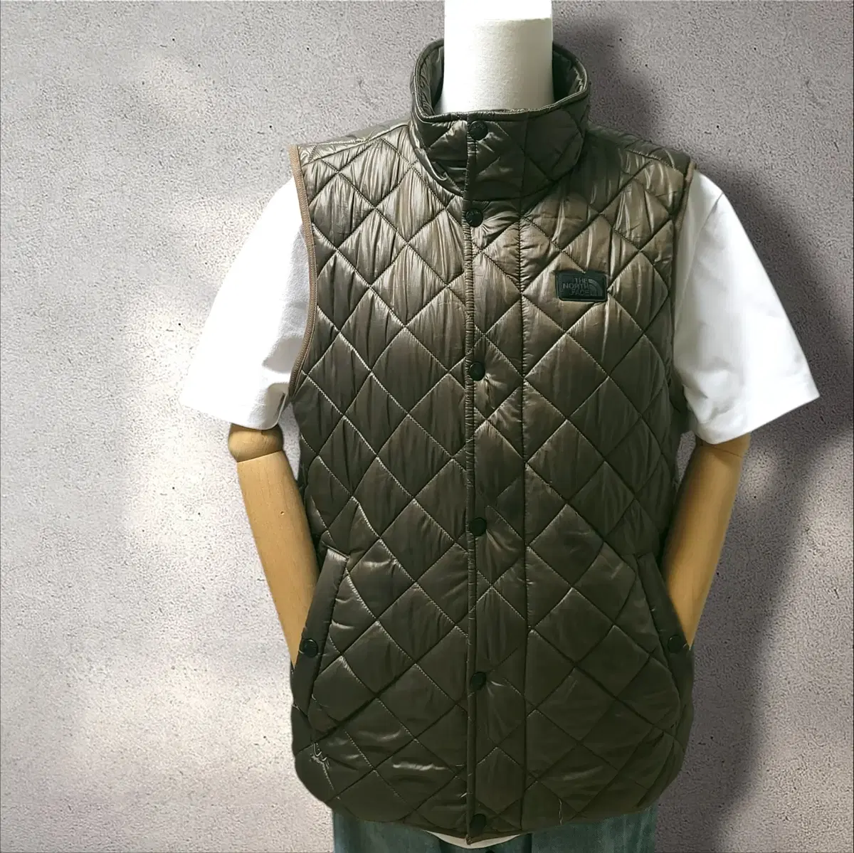 [95] The North Face Khaki Quilted Lightweight Vest