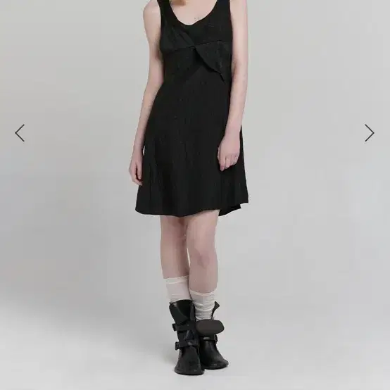 로우타이드 lowtide WRINKLE SLEEVELESS DRESS