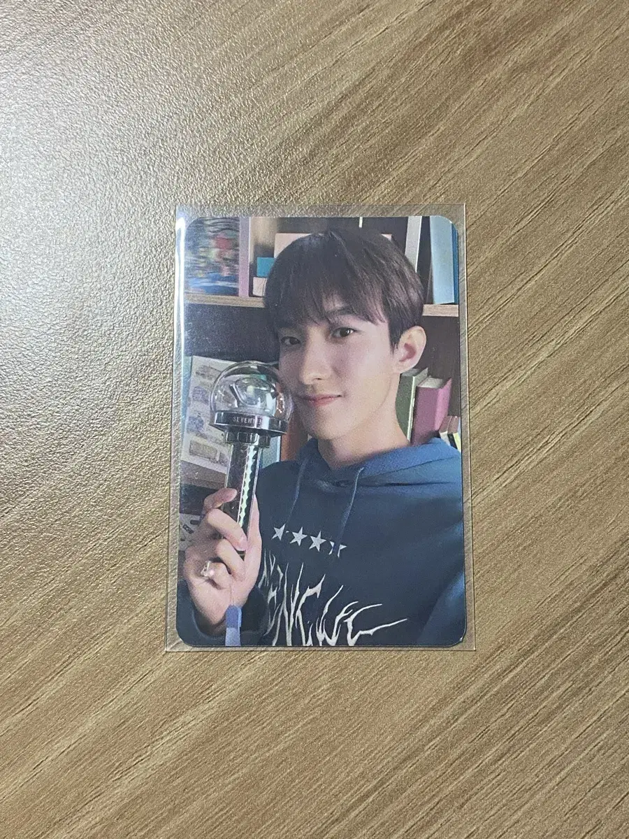 Follow to Seoul carrot zone photocard dk