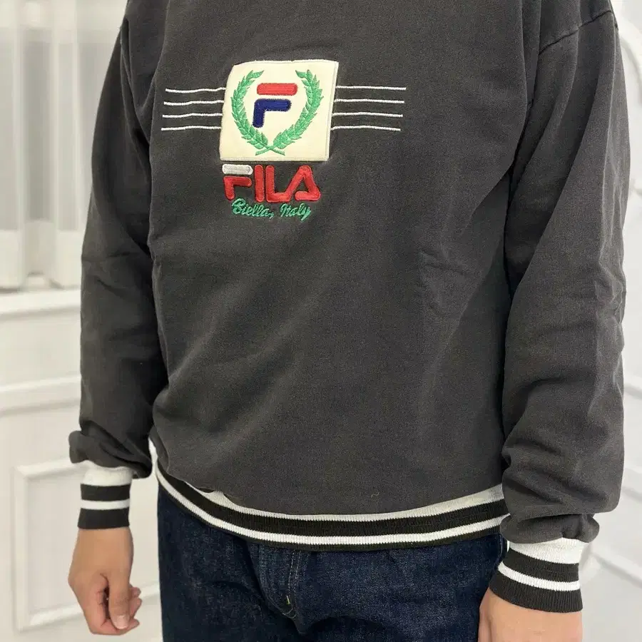 [105] FILA 필라 그레이 맨투맨 Italy made