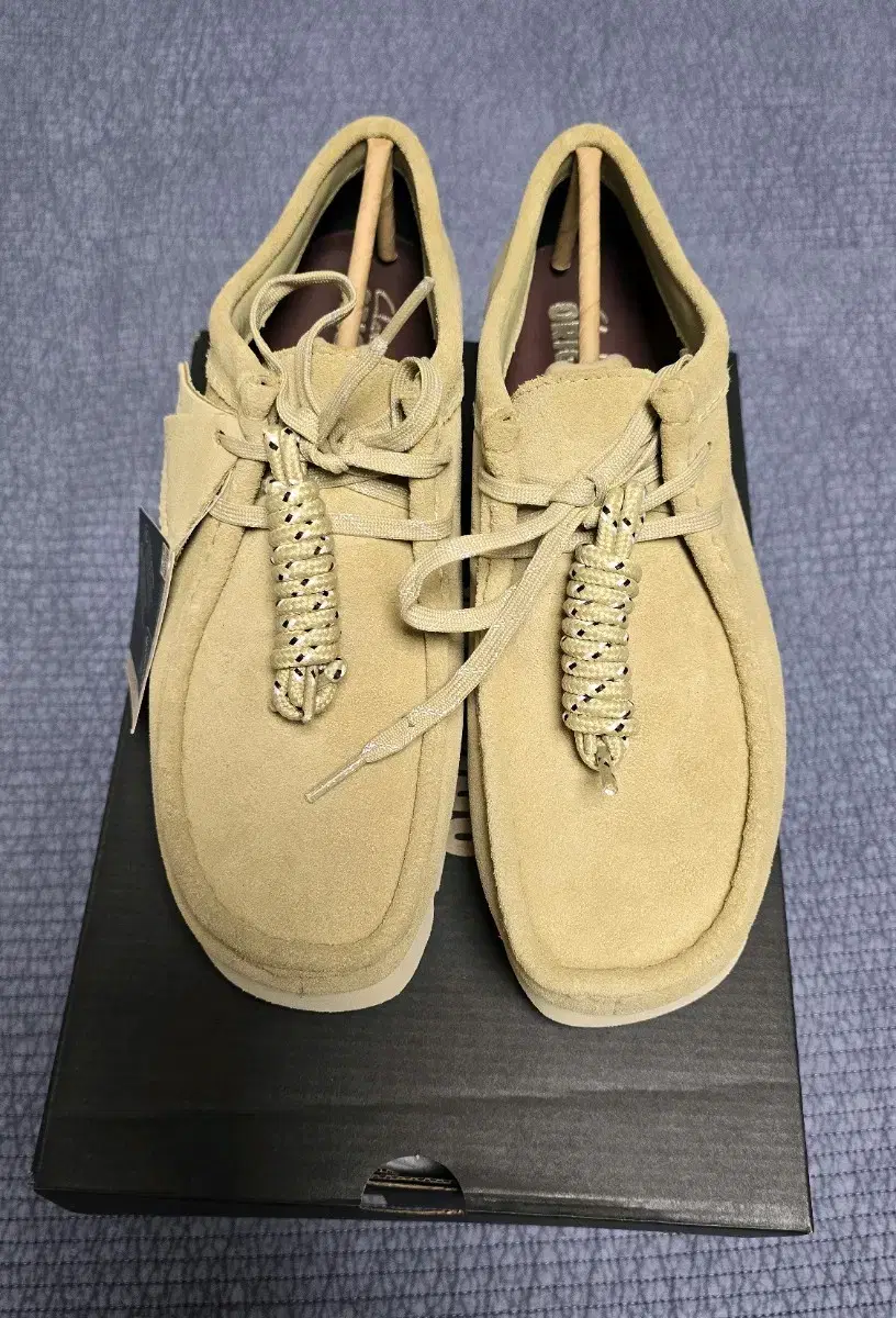 클락스 왈라비 고어텍스_Maple suede (UK7)