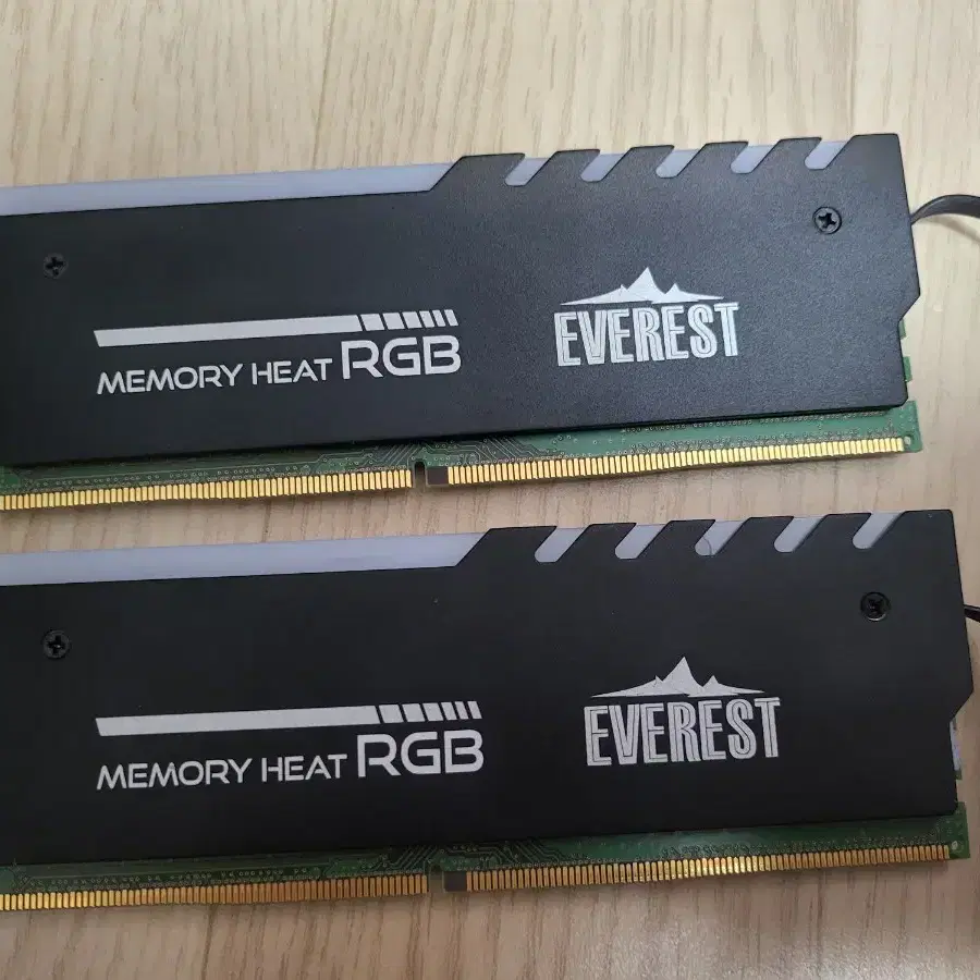 DDR4 2666V 8GB 삼성램 2개 한세트