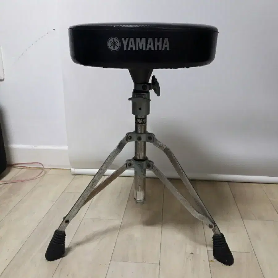 Yamaha 드럼 스툴(드럼의자) 판매합니다.