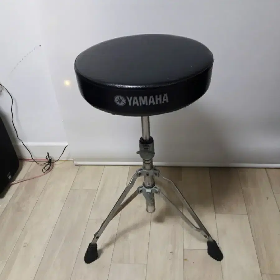 Yamaha 드럼 스툴(드럼의자) 판매합니다.