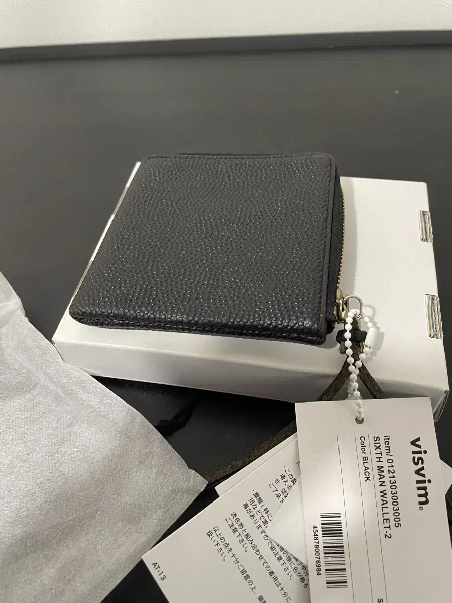 Visvim SIXTH MAN WALLET-2