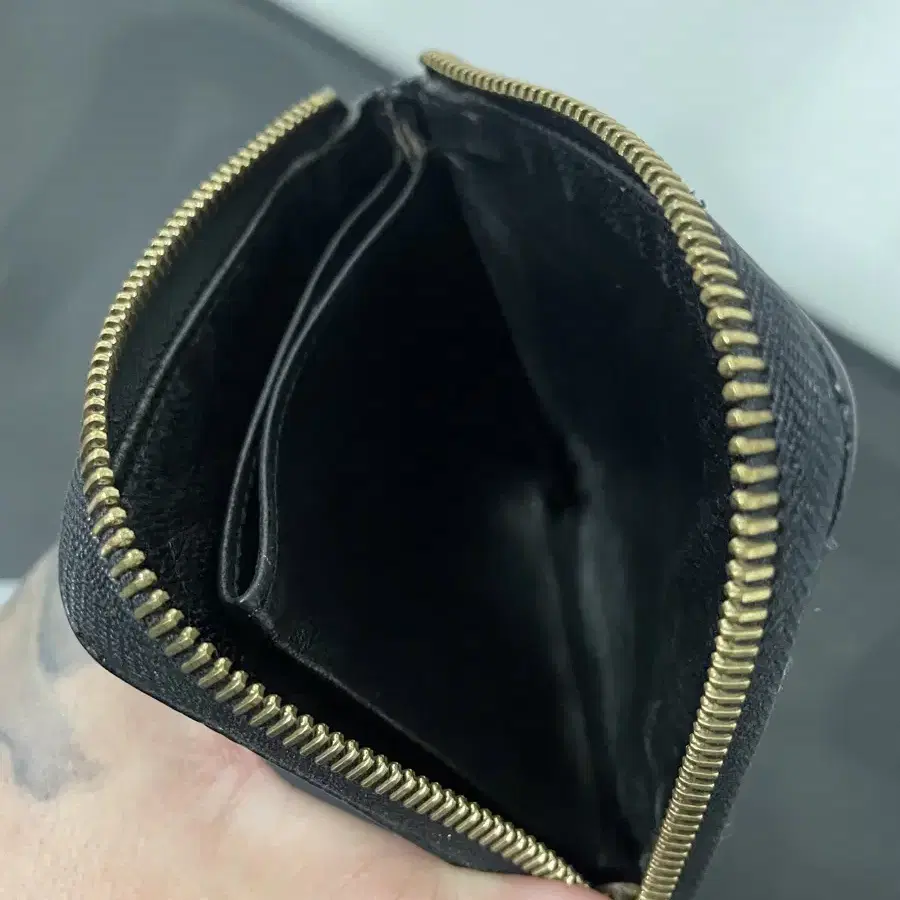 Visvim SIXTH MAN WALLET-2