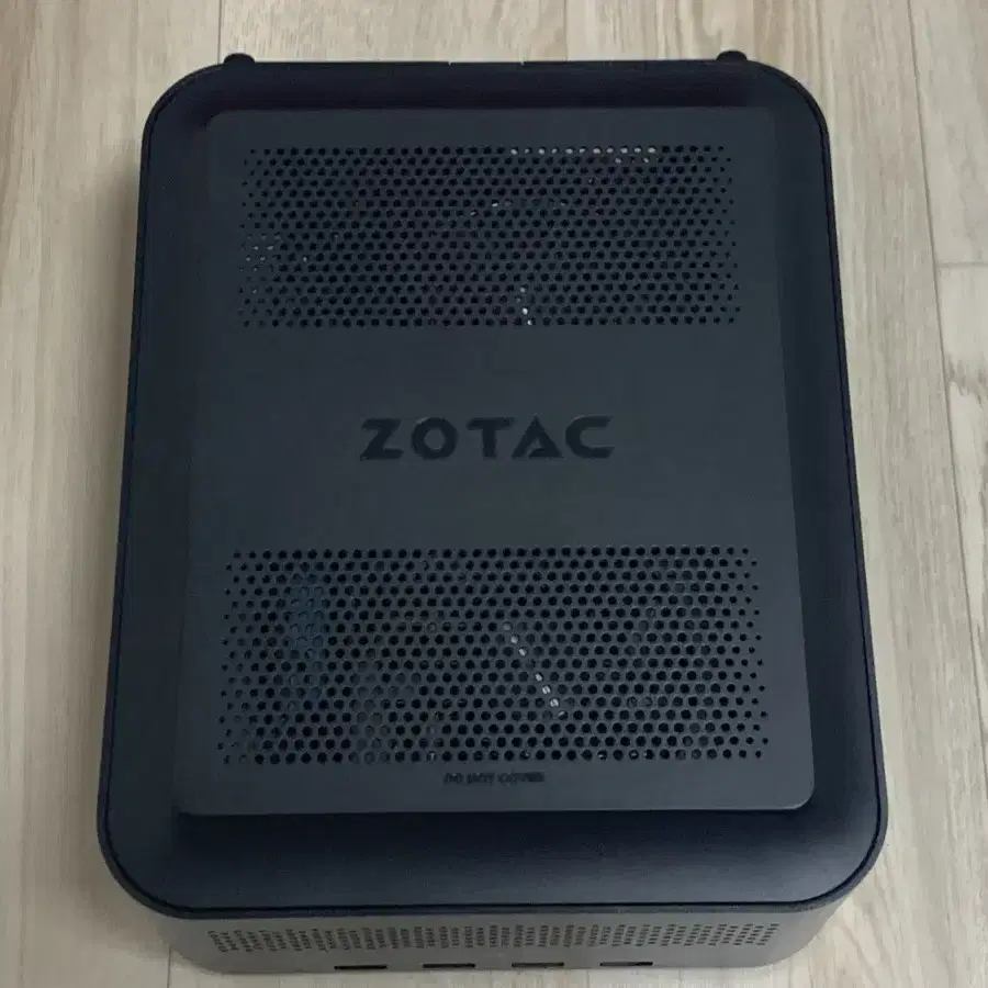 ZOTAC AMP BOX MINI + GTX1060 3GB (eGPU)