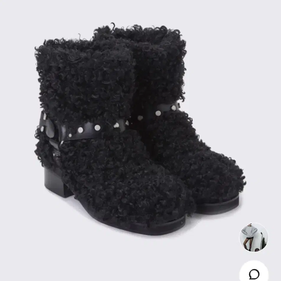 새상품) 슈콤마보니 Belted fur boots(black) 퍼 앵클부