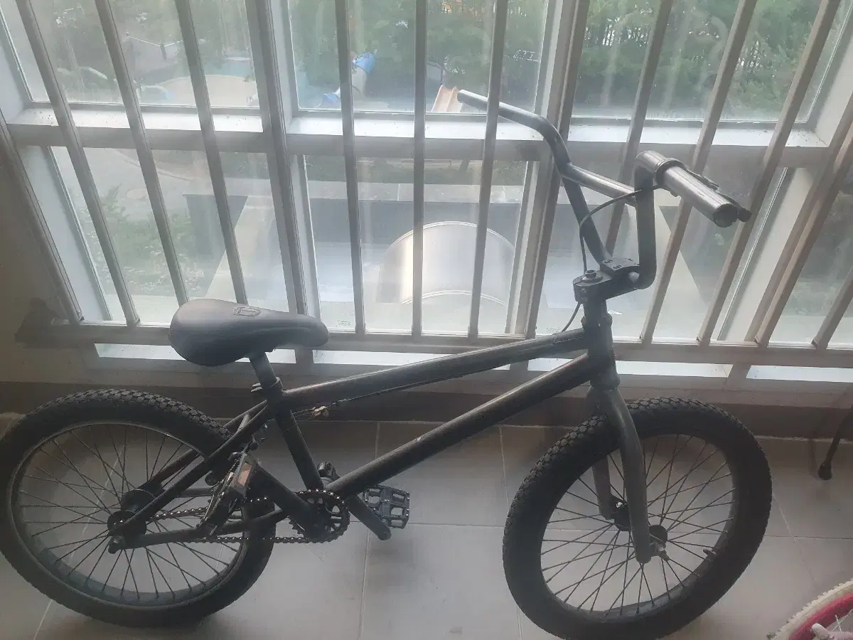 바퀴터진bmx 만원에 가져가실분