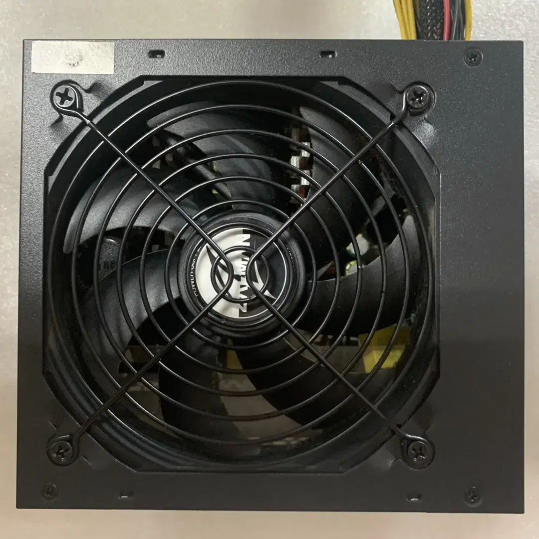 잘만 정격 500W 파워서플라이 ZM500PE