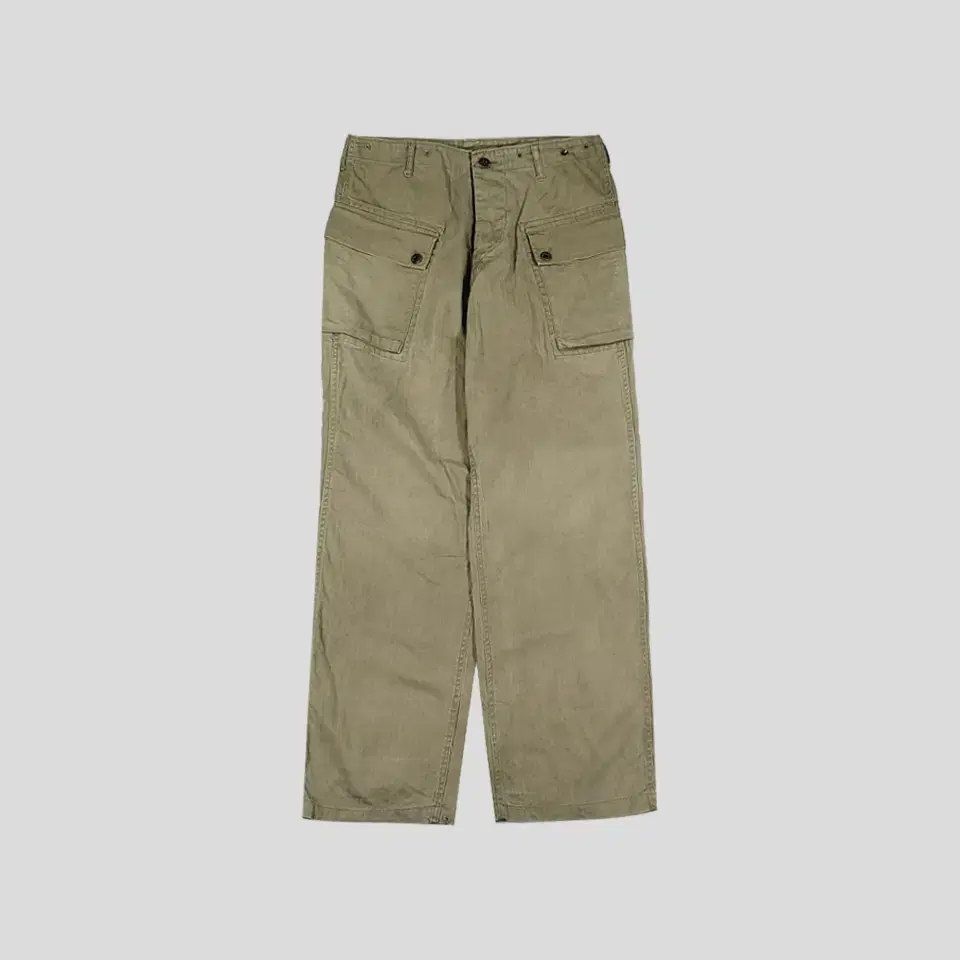 YMCLKY 올리브 드랩 카키 헤링본 몽키포켓 버튼플라이 M55410 밀