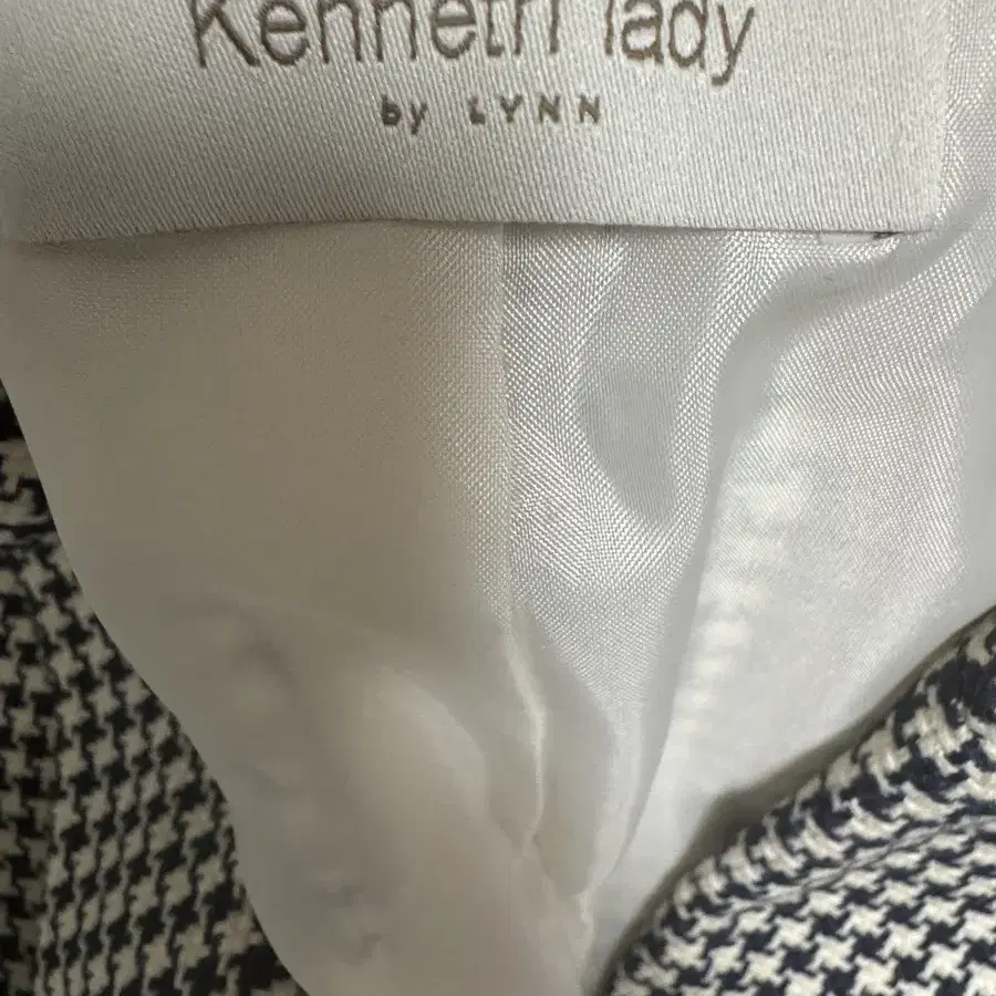 Kenneth lady 여성 크롭자켓