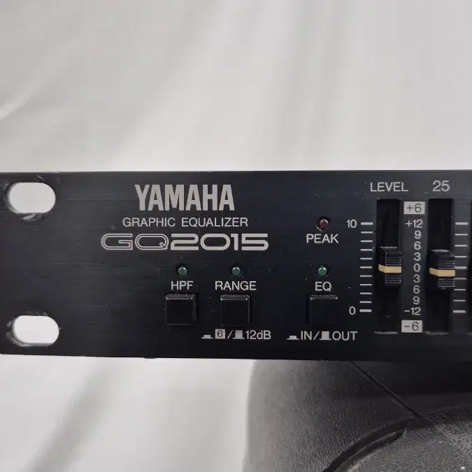 YAMAHA GQ-2015 15밴드 그래픽 이퀄라이져 팝니다