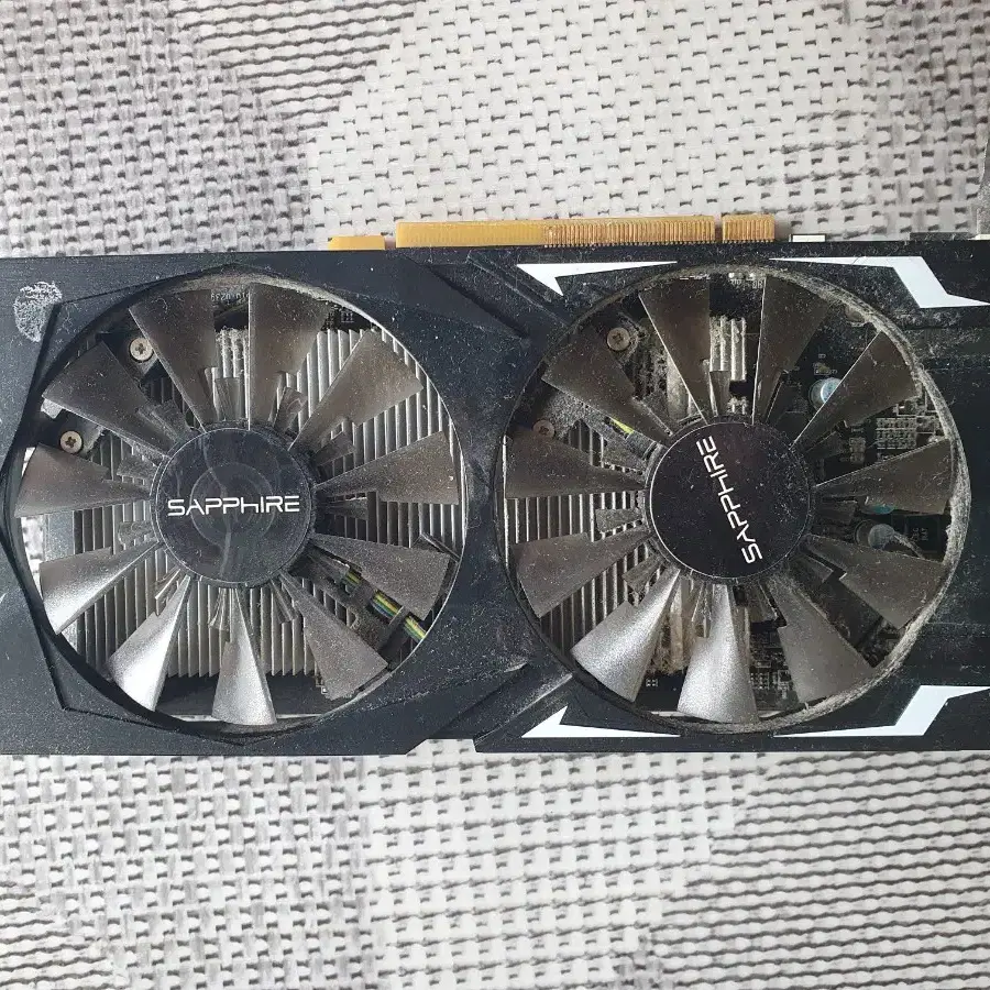 라데온 RX460 2G 팝니다.