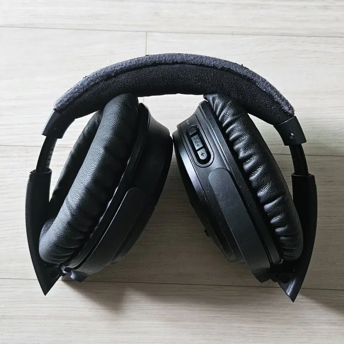 BOSE QC35 헤드폰 팝니다