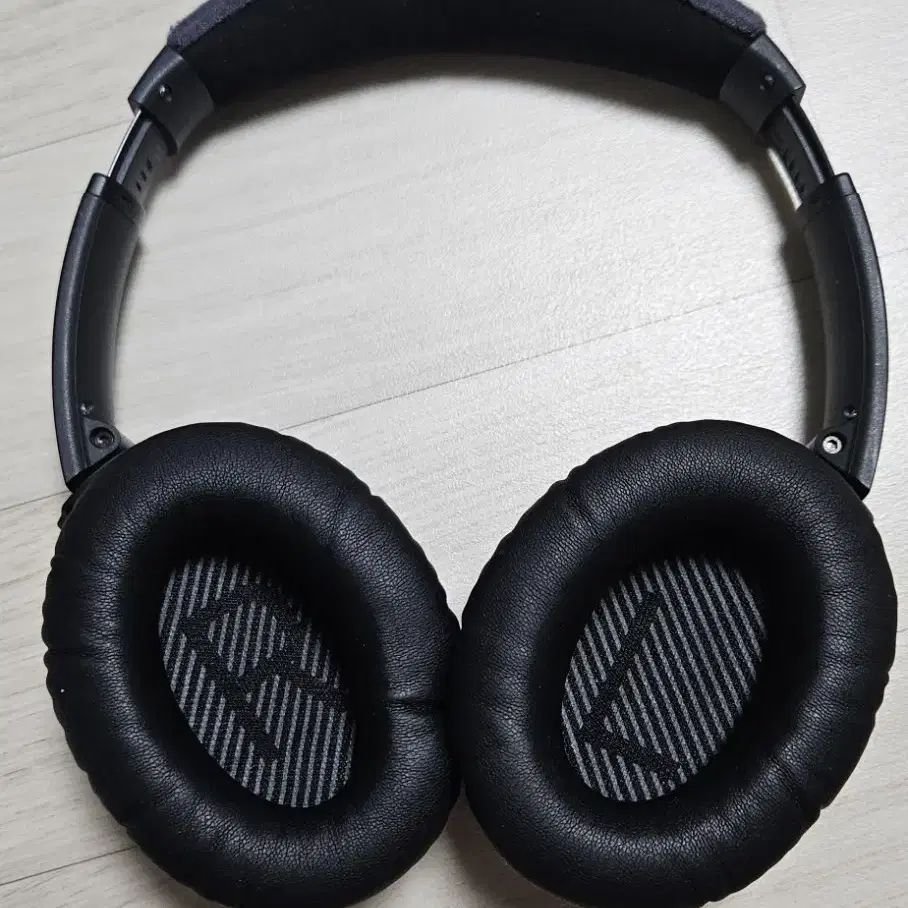 BOSE QC35 헤드폰 팝니다