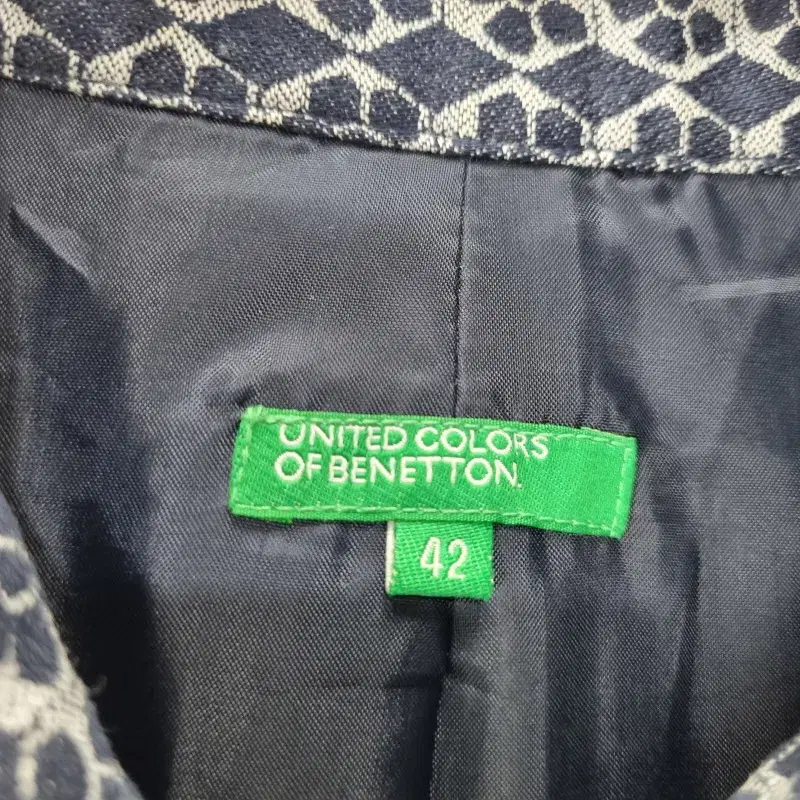 E6055 BENETTON 여85160 네이비 프린팅 자켓/더크