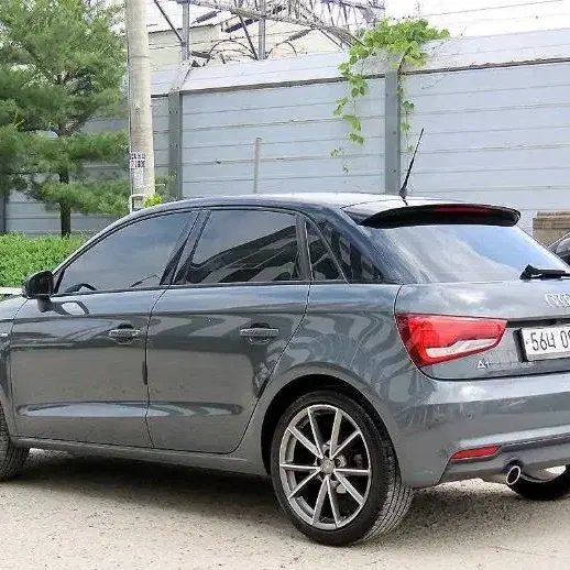 @15년식 아우디 A1 30 TDI 스포트백 스포츠 스