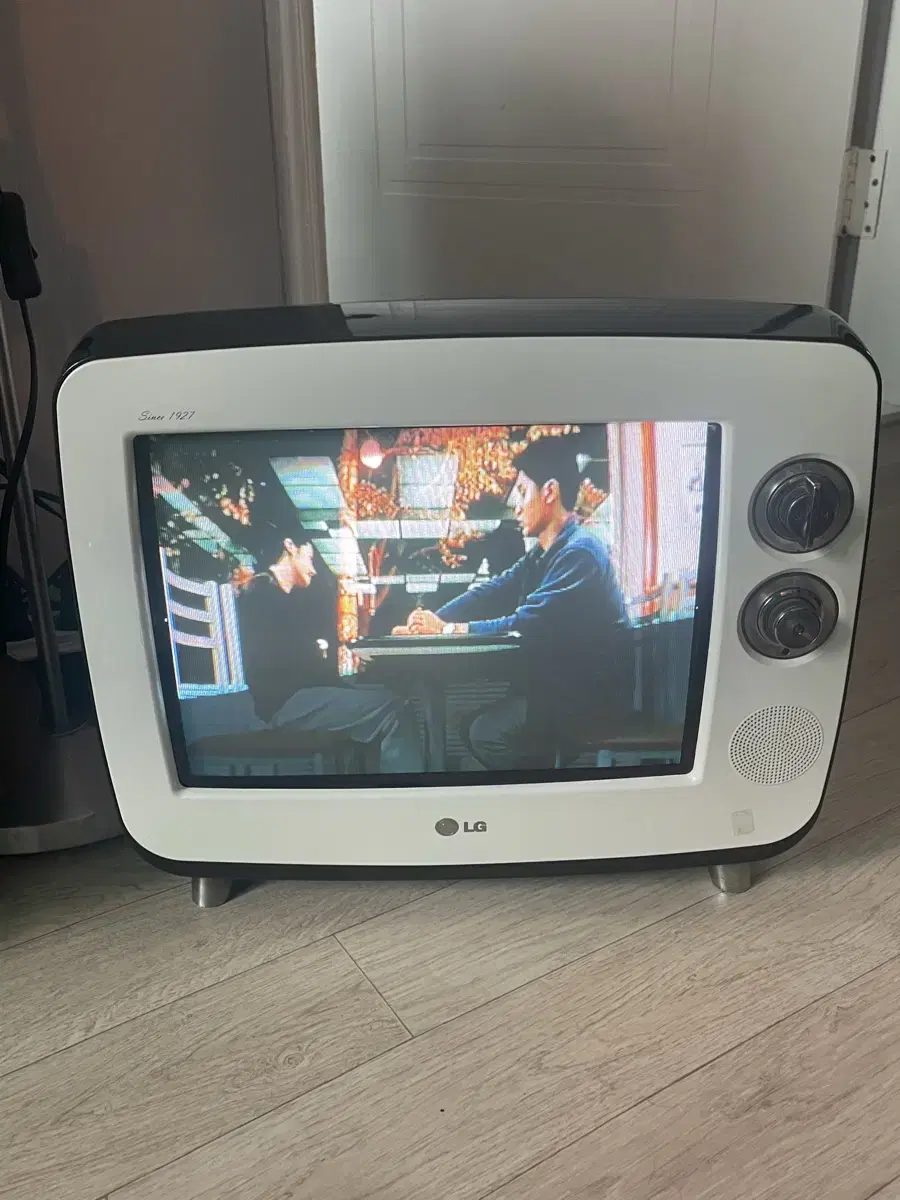 Lg 14SR1DB 브라운관 레트로 빈티지 티비 브라운색상