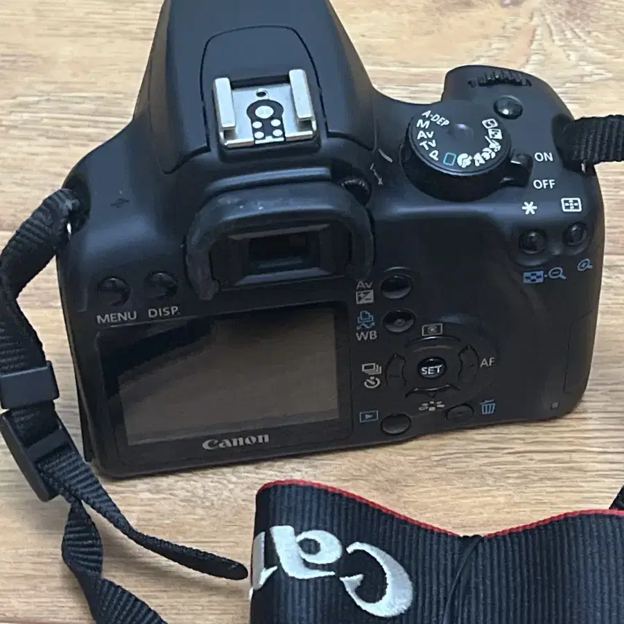 EOS 1000D